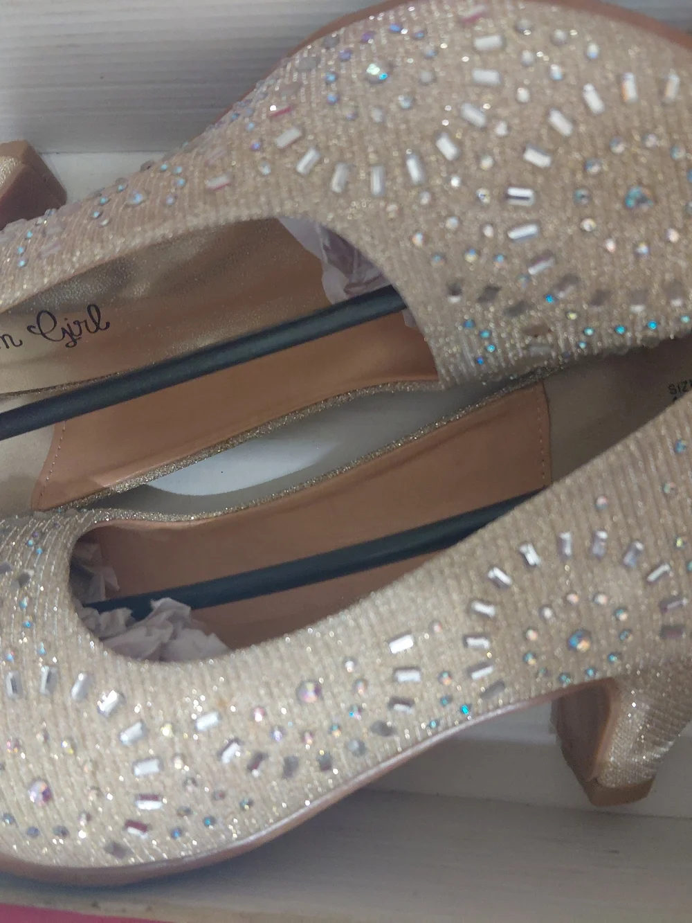 NIB. Crystal Embellished Champagne Low Heel Pumps for Girls SZ 2